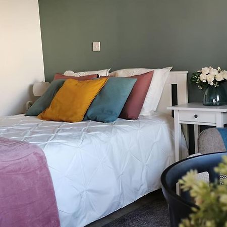 Pretty And Quiet Studio, With Wifi And Parking ليماسول المظهر الخارجي الصورة