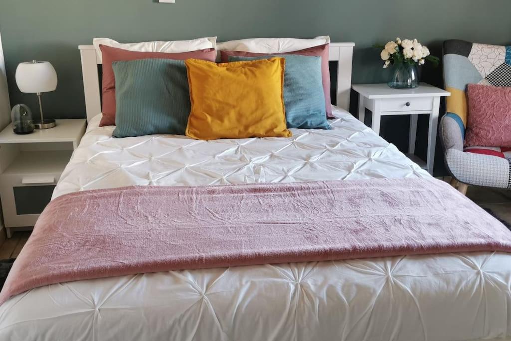 Pretty And Quiet Studio, With Wifi And Parking ليماسول المظهر الخارجي الصورة