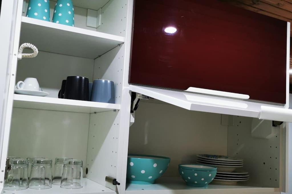 Pretty And Quiet Studio, With Wifi And Parking ليماسول المظهر الخارجي الصورة
